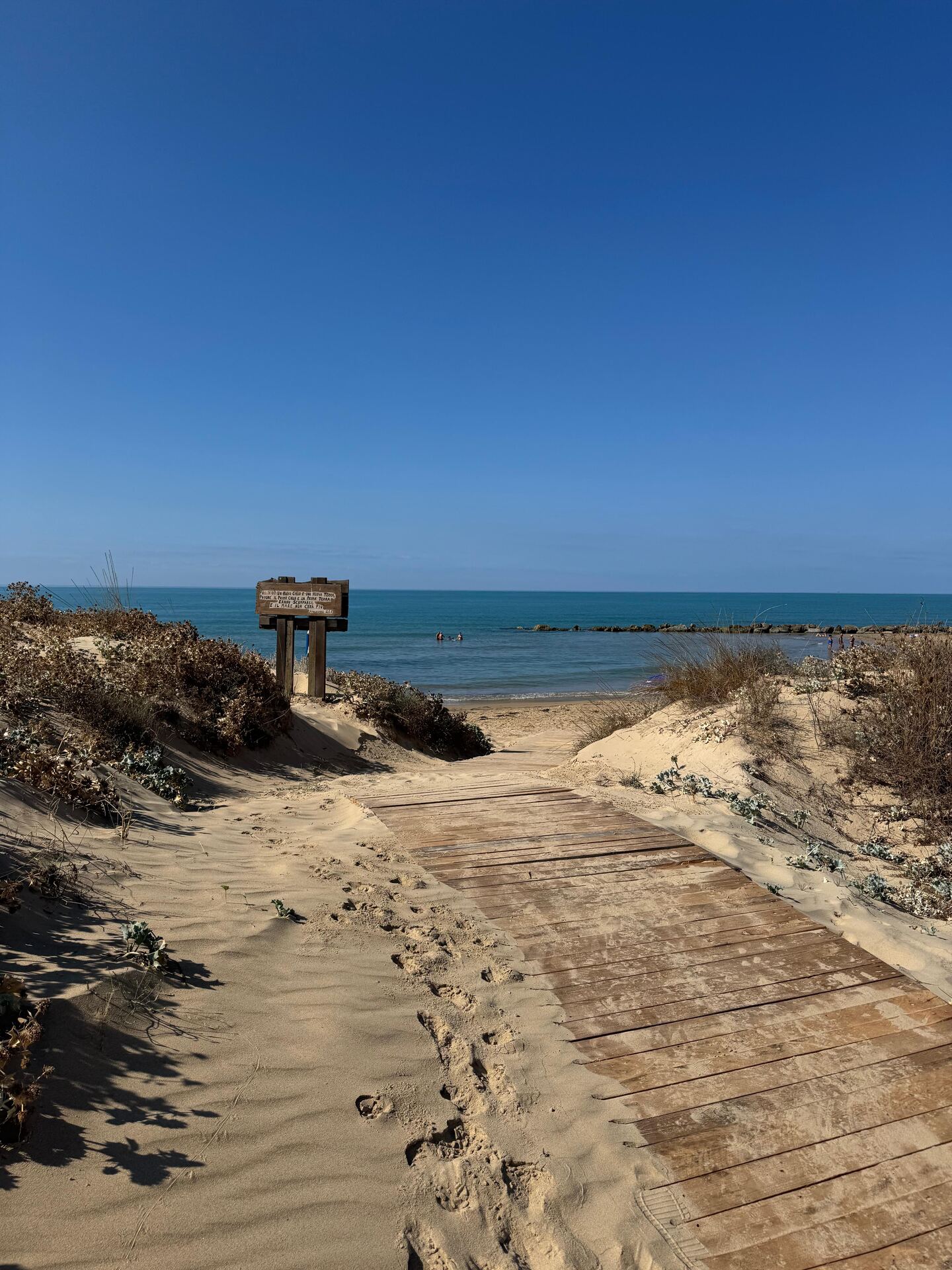 Passerella sulla spiaggia